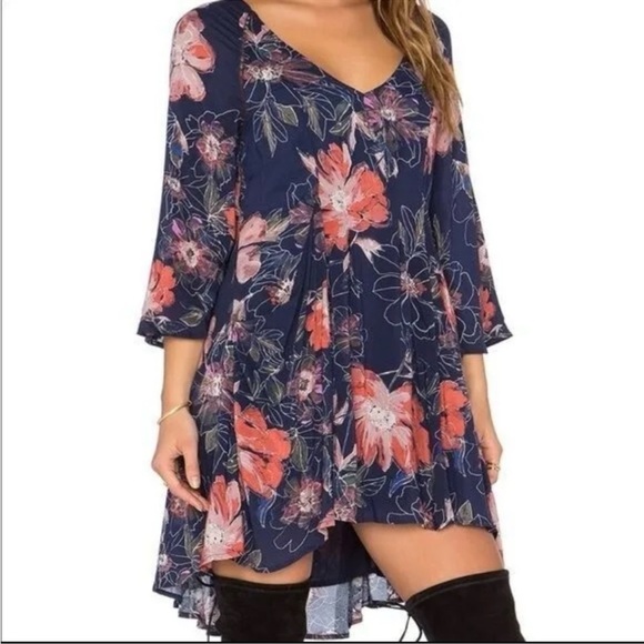 Free People Eyes On You Printed Dress in Navy size 6 - Picture 2 of 10